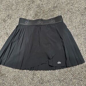 ALO Yoga Black Mini Skater Skirt with Pleats - like new